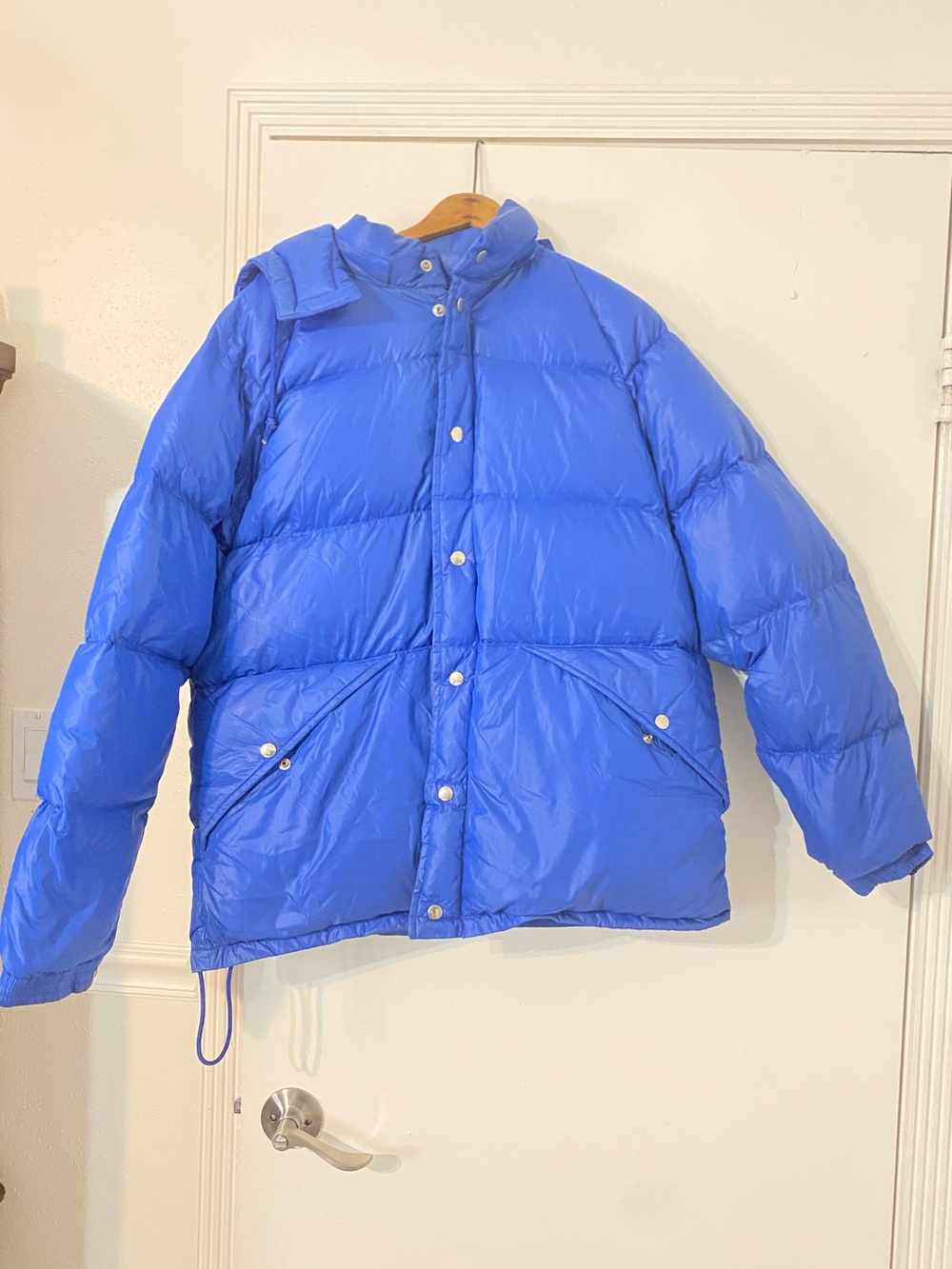 Vintage American Eagles Outfitters Men’s XL, Blue Down Jacket, Hooded Full Zip